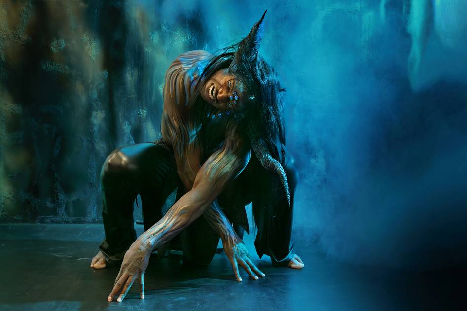 Homepage for Gaming Fantasy & Transformation werewolf transformation